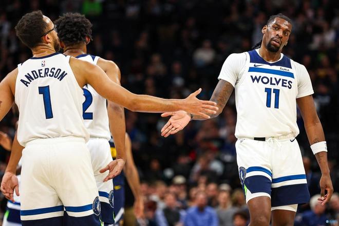 体育博弈中 体育博弈中